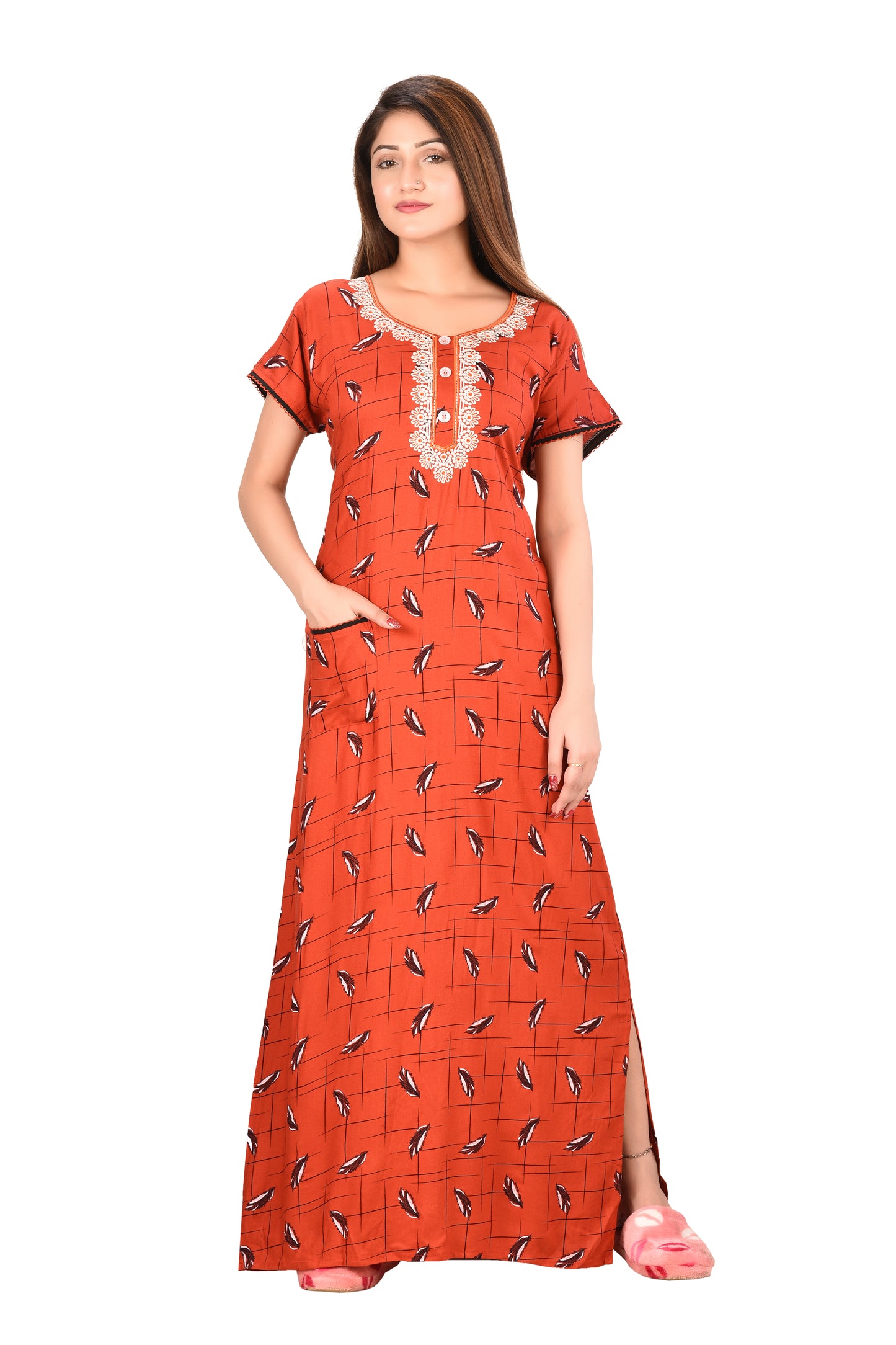 Chic Red Feather Nighty