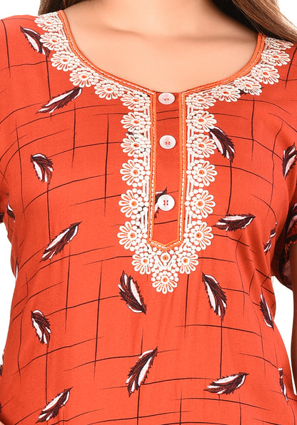 Chic Red Feather Nighty